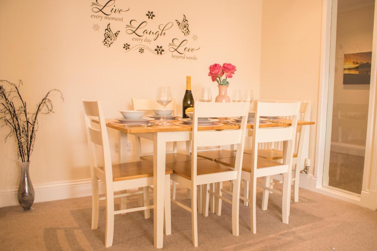 Stunning 3 Double Bedroom Apartment - *Town Centre / Near Beach* Berwick Upon Tweed Eksteriør bilde