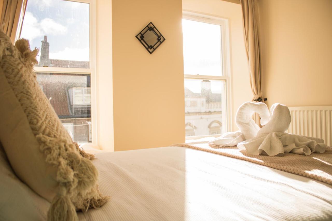 Stunning 3 Double Bedroom Apartment - *Town Centre / Near Beach* Berwick Upon Tweed Eksteriør bilde